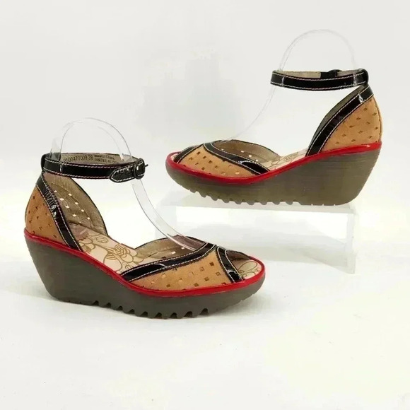 Fly London Shoes - Women's Fly  London Sandals